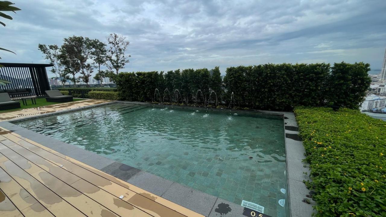 13A Beacon Executive Suites #Rooftoppool #Luxurysuites George Town Ngoại thất bức ảnh